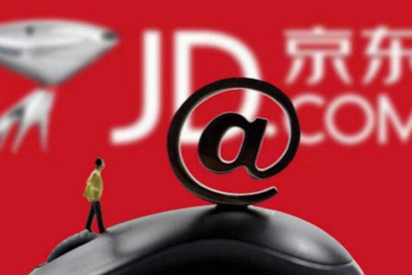 “京东：电商巨头的崛起与消费新体验的探索”